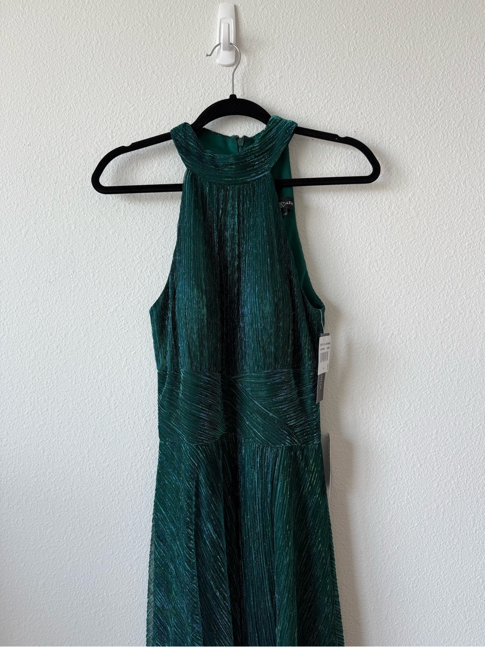 NWT Betsy & Adam Gown - Picture 5 of 13